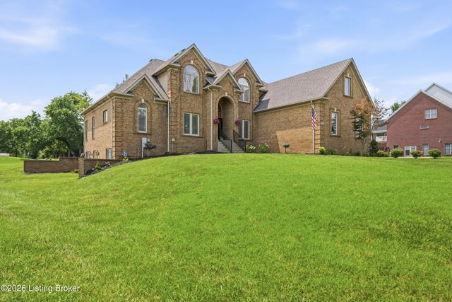 5314 High Crest Dr, Crestwood, KY 40014