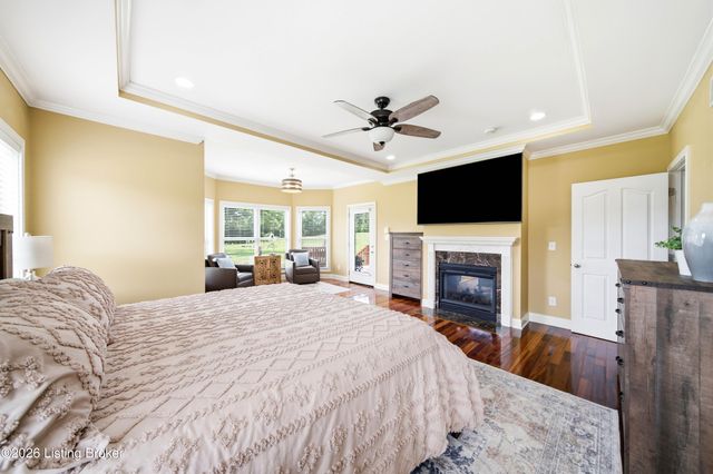 5314 High Crest Dr, Crestwood, KY 40014