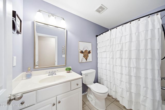 5314 High Crest Dr, Crestwood, KY 40014