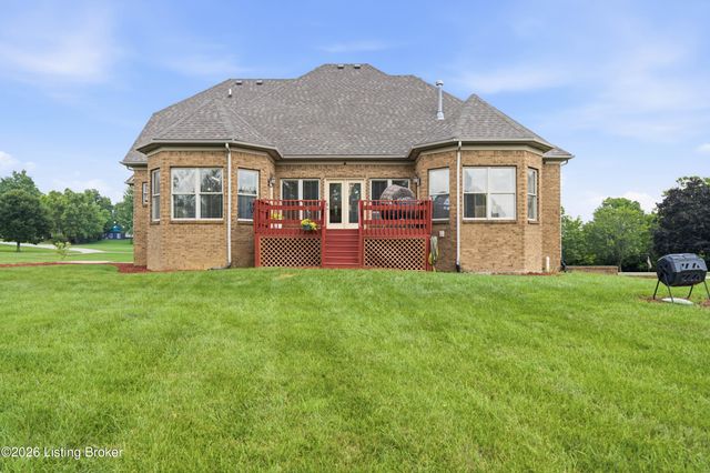 5314 High Crest Dr, Crestwood, KY 40014