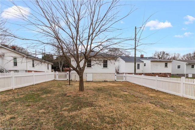 1602 Larkin Street, High Point, NC 27262