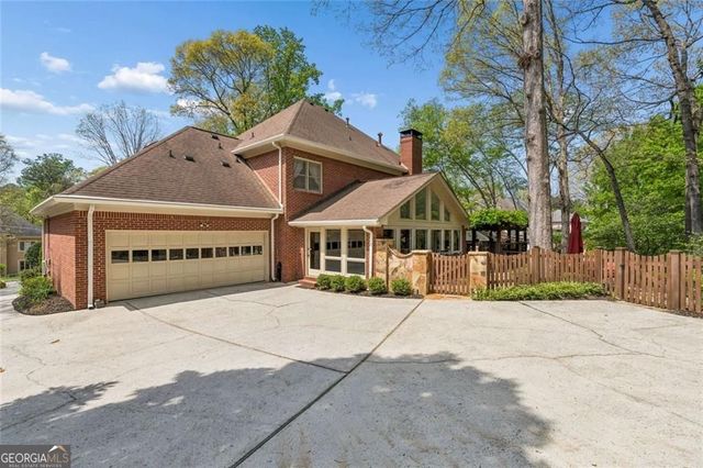 2860 Hawthorne Drive NE, Atlanta, GA 30345