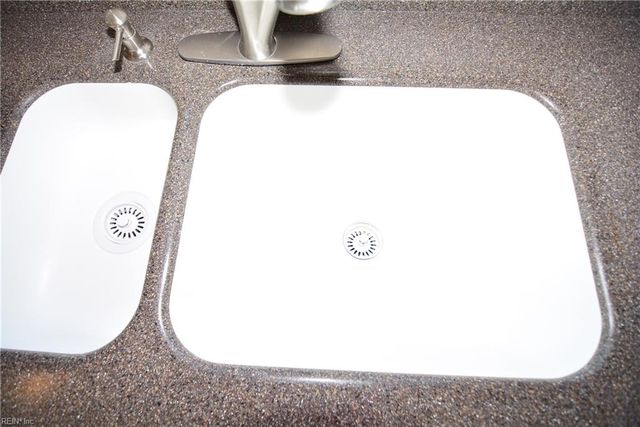 617 Breeds Hill RD, Virginia Beach, VA 23462