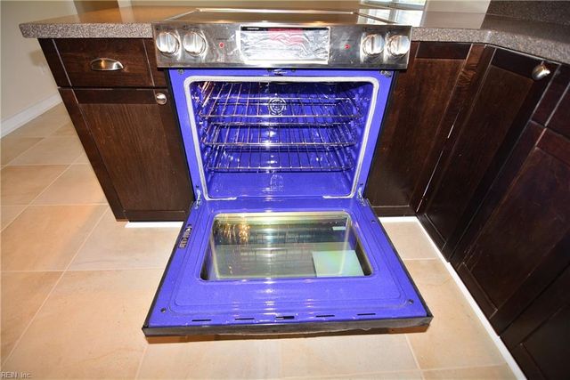 617 Breeds Hill RD, Virginia Beach, VA 23462