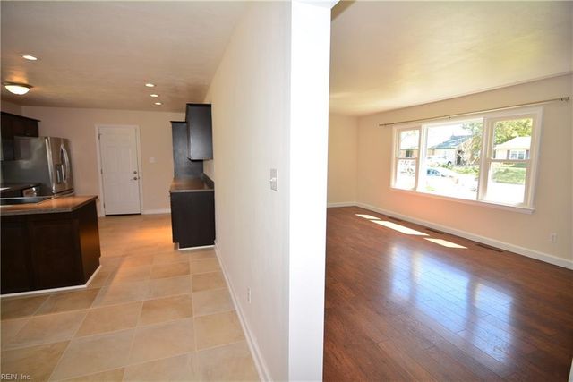 617 Breeds Hill RD, Virginia Beach, VA 23462