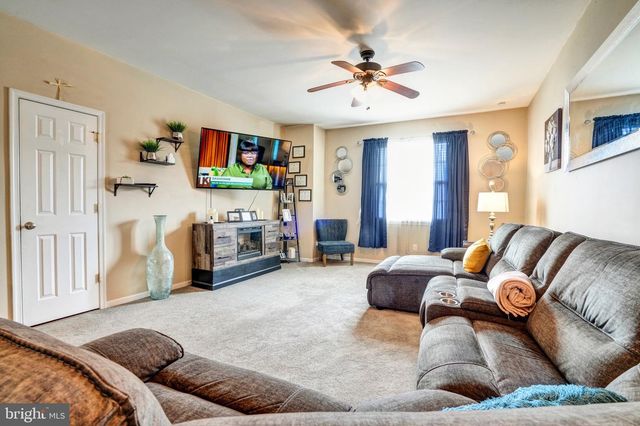 1623 BRYNNE LN, Pottstown, PA 19464