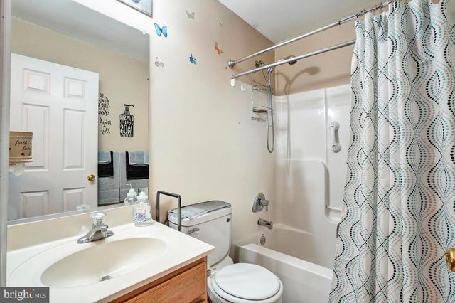 1623 BRYNNE LN, Pottstown, PA 19464