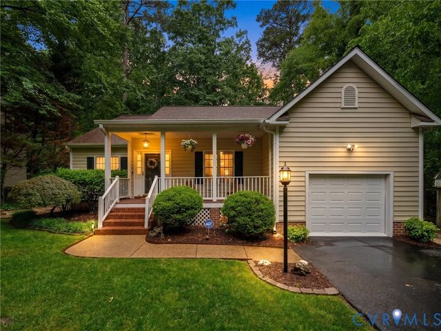 3304 Overcreek Ln, Midlothian, VA 23112