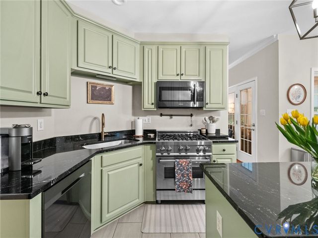 3304 Overcreek Ln, Midlothian, VA 23112