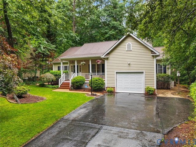 3304 Overcreek Ln, Midlothian, VA 23112