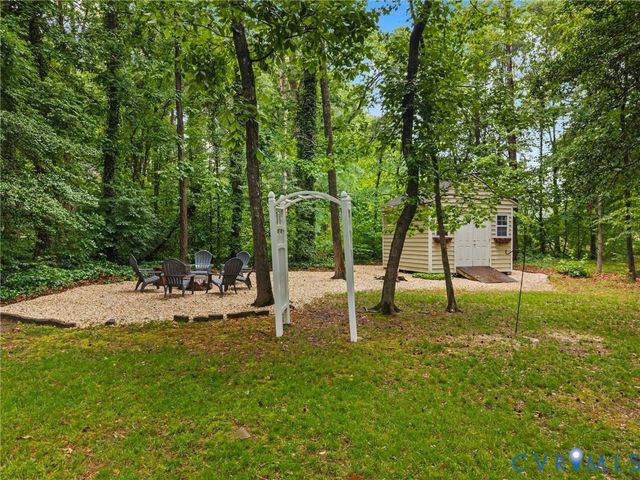 3304 Overcreek Ln, Midlothian, VA 23112