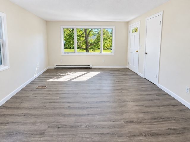 32 Campbell Dr, Easthampton, MA 01027