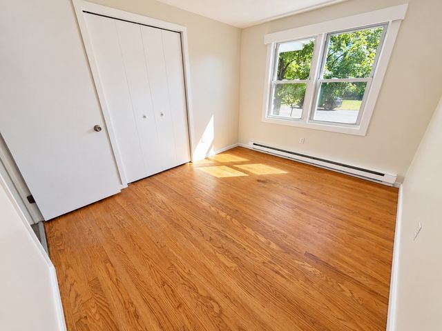 32 Campbell Dr, Easthampton, MA 01027