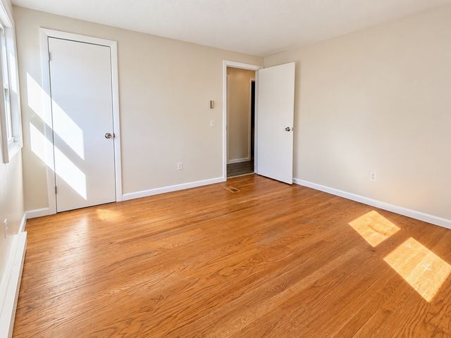32 Campbell Dr, Easthampton, MA 01027