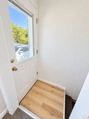 32 Campbell Dr, Easthampton, MA 01027