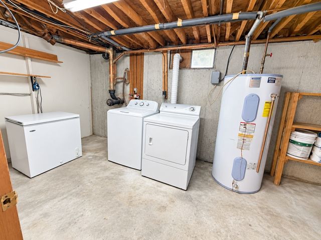 32 Campbell Dr, Easthampton, MA 01027