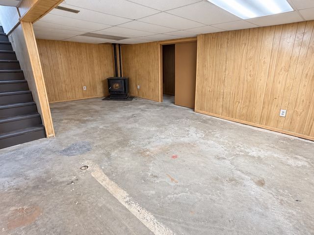 32 Campbell Dr, Easthampton, MA 01027