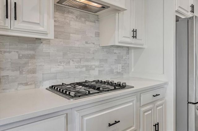 10809 Mountain Fork Drive, Yukon, OK 73099