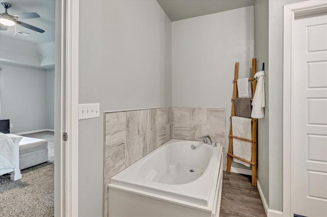 10809 Mountain Fork Drive, Yukon, OK 73099