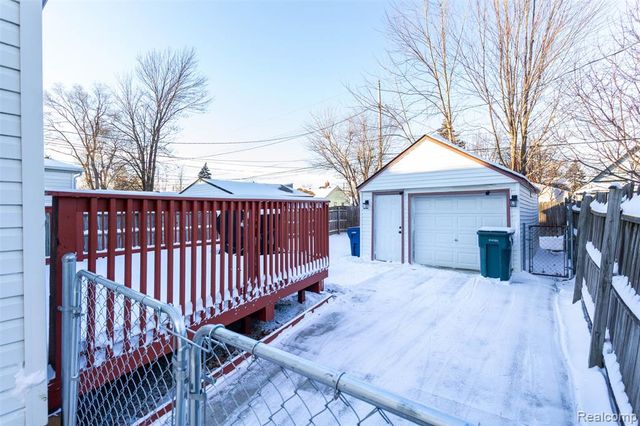 1644 Stewart Avenue, Lincoln Park, MI 48146