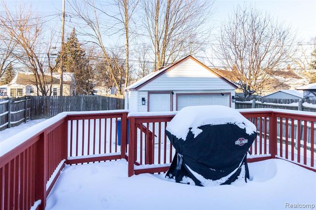 1644 Stewart Avenue, Lincoln Park, MI 48146