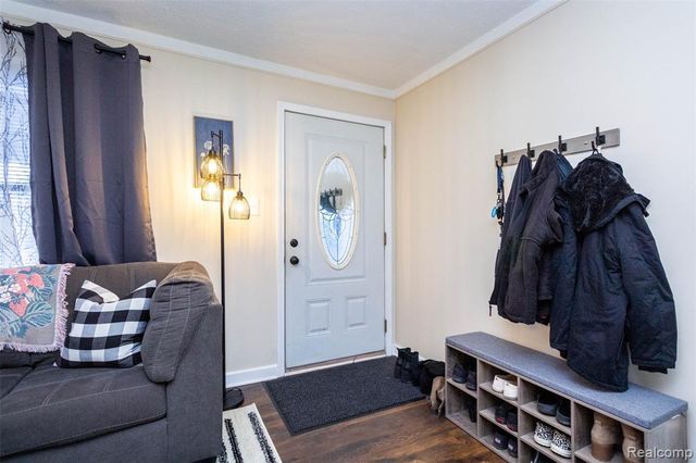 1644 Stewart Avenue, Lincoln Park, MI 48146