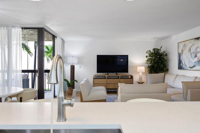 750 Egret Circle 6210, Delray Beach, FL 33444