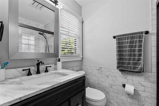 5961 Cottonwood Lane, Clemmons, NC 27103