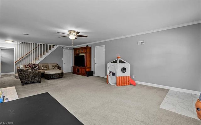 5961 Cottonwood Lane, Clemmons, NC 27103