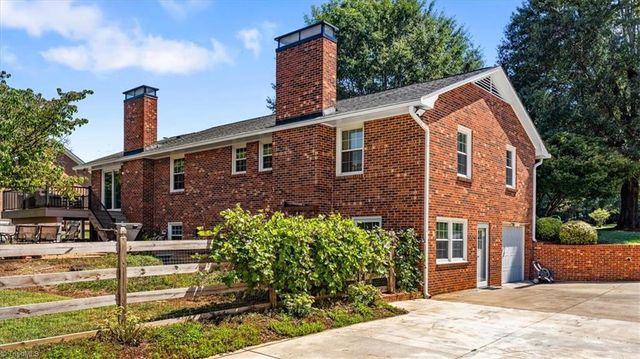 5961 Cottonwood Lane, Clemmons, NC 27103