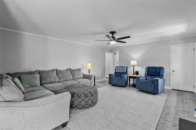 5961 Cottonwood Lane, Clemmons, NC 27103