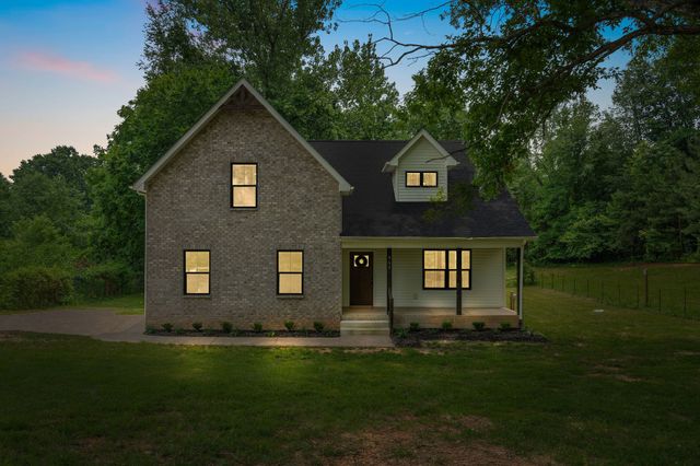 962 Belmont Rd, Clarksville, TN 37040