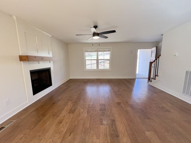 962 Belmont Rd, Clarksville, TN 37040