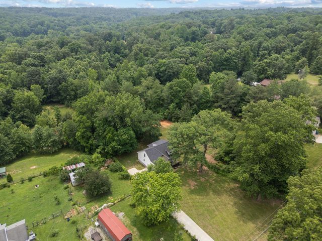 962 Belmont Rd, Clarksville, TN 37040