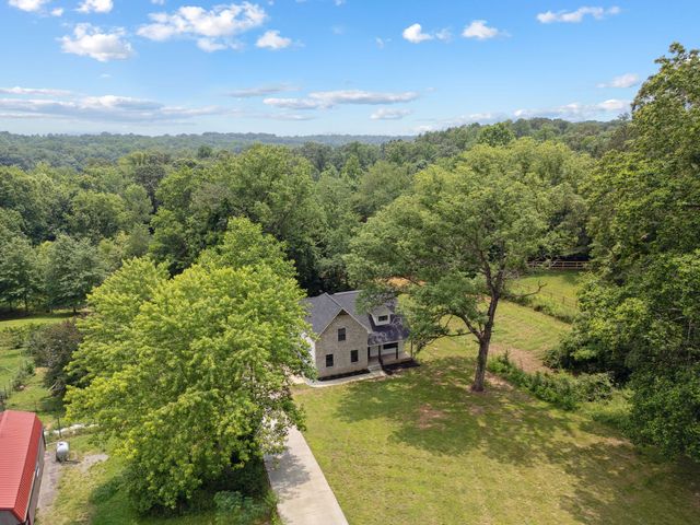 962 Belmont Rd, Clarksville, TN 37040