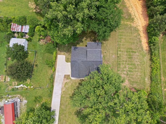 962 Belmont Rd, Clarksville, TN 37040