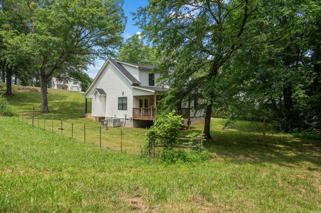 962 Belmont Rd, Clarksville, TN 37040