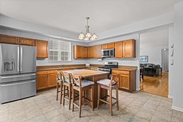 13952 Palisades Avenue, Huntley, IL 60142
