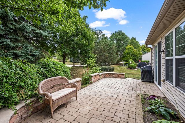 13952 Palisades Avenue, Huntley, IL 60142