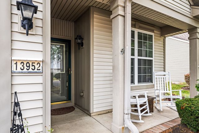 13952 Palisades Avenue, Huntley, IL 60142