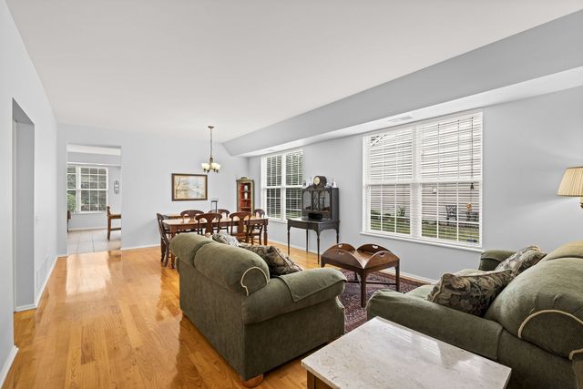 13952 Palisades Avenue, Huntley, IL 60142