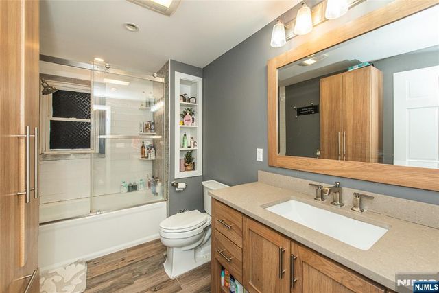 61 Heatherhill Lane, Woodcliff Lake, NJ 07677