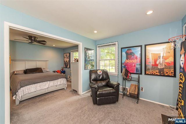 61 Heatherhill Lane, Woodcliff Lake, NJ 07677