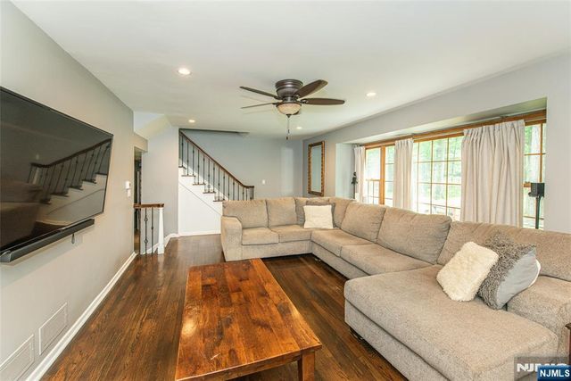 61 Heatherhill Lane, Woodcliff Lake, NJ 07677