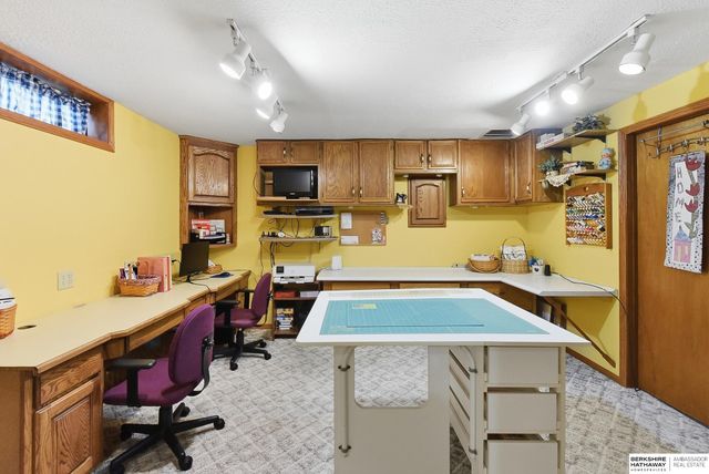 12826 Crown Point Avenue, Omaha, NE 68164