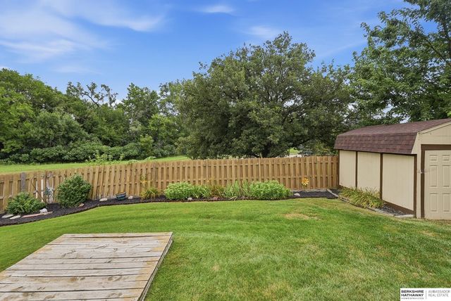 12826 Crown Point Avenue, Omaha, NE 68164