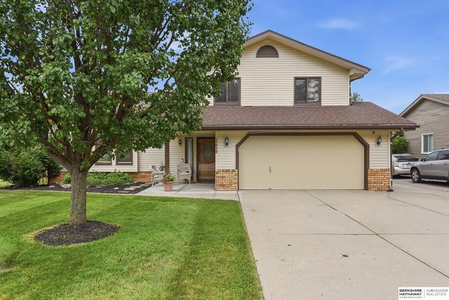 12826 Crown Point Avenue, Omaha, NE 68164