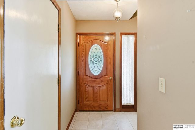 12826 Crown Point Avenue, Omaha, NE 68164