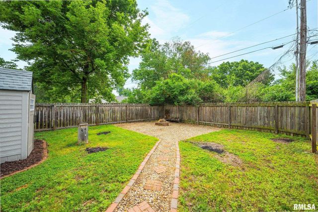 4502 E TERRACE Drive, Chillicothe, IL 61523