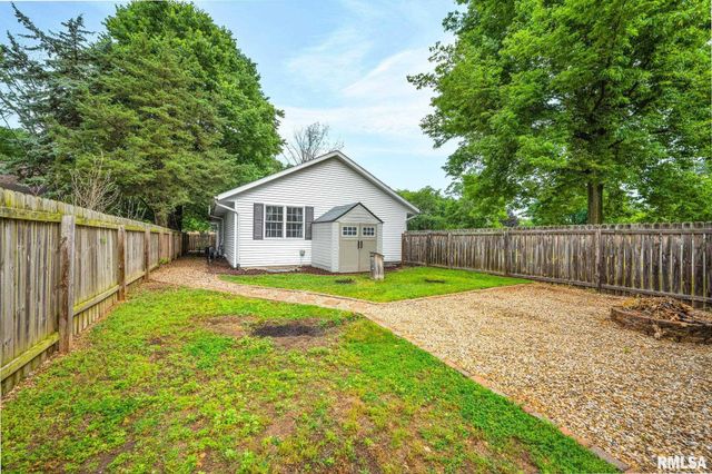 4502 E TERRACE Drive, Chillicothe, IL 61523
